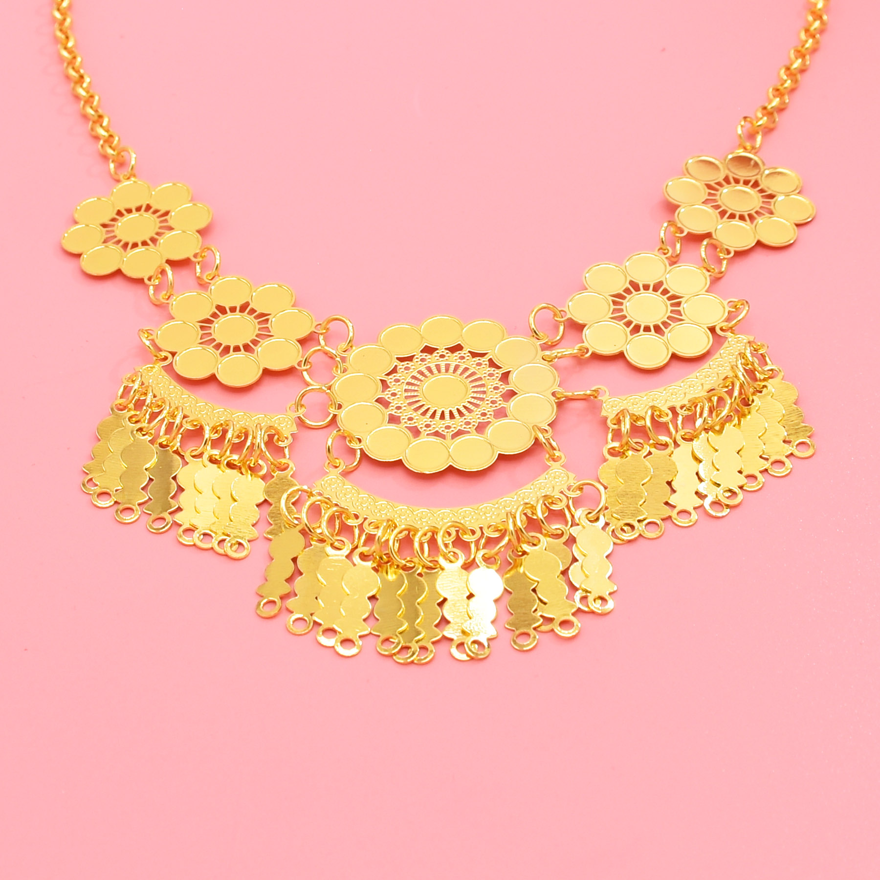 여성용 할로우 조각 꽃 펜던트 목걸이, 보헤미안 에스닉 - Women Accessories Dubai 리뷰 및 가격