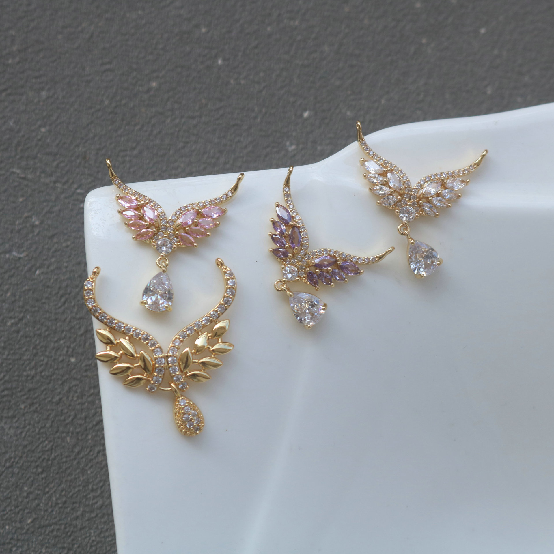 10개/봉지 새로운 색상 보존된 인레이드 지르콘 뿔 날 - Women Accessories Dropshipping 리뷰 및 가격
